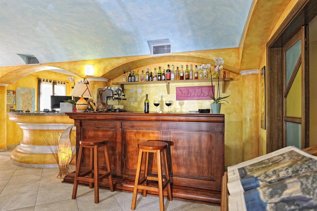 Hotel Nicoletta Санта-Мария-Наварезе Экстерьер фото