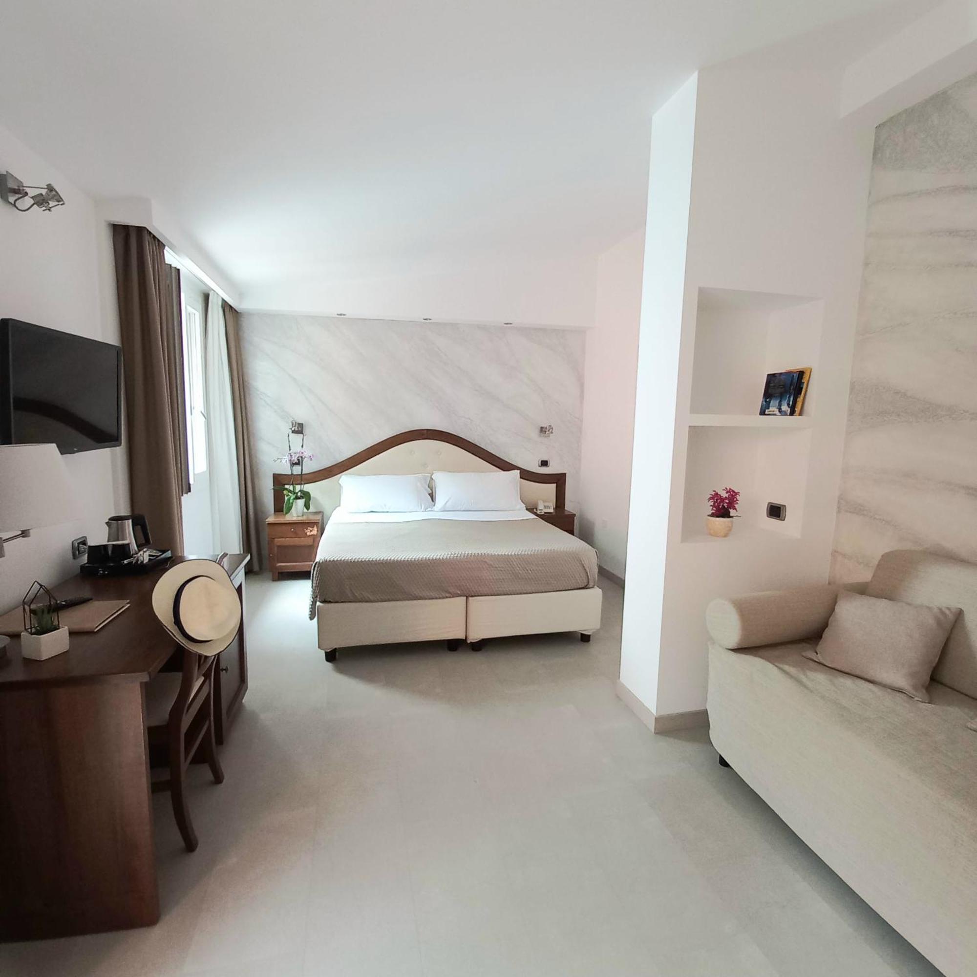 Hotel Nicoletta Санта-Мария-Наварезе Экстерьер фото