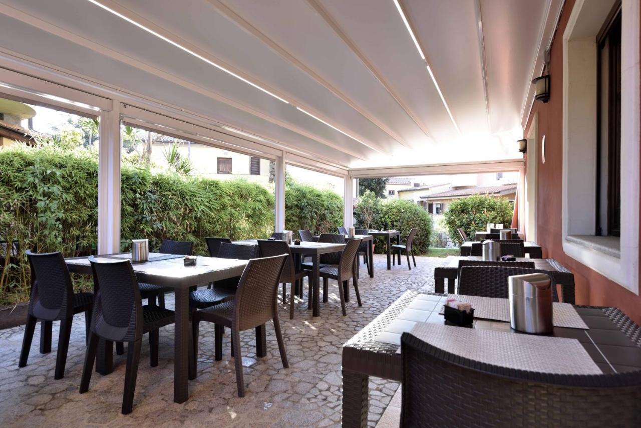 Hotel Nicoletta Санта-Мария-Наварезе Экстерьер фото
